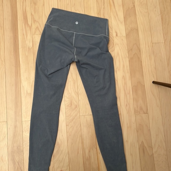 Lululemon leggings - Picture 3 of 4